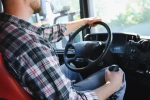 Un chauffeur licencié après un accident avec 1,3 g d'alcool au volant reçoit 22 000 €