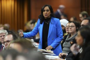 La ministre Anita Anand réaffirme le soutien du Canada à la souveraineté de l’Ukraine
