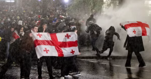 Arme chimique contre des manifestants: la BBC accuse le pouvoir géorgien