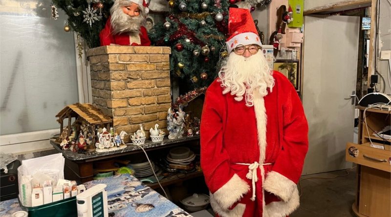 Michel Daboux prêt à tout pour attirer quelques pères Noël supplémentaires !