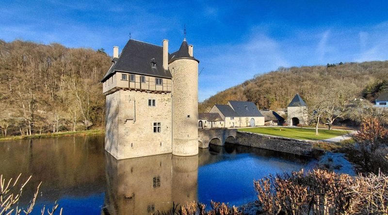 Météo en Belgique : nébulosité et belles embellies attendues ce dimanche - RTBF Actus