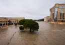 Agde : rues inondées et images des crues exceptionnelles dans l'Hérault