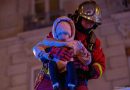 Incendie au dernier étage : un enfant sauvé par les pompiers d’un appartement en flammes