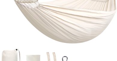 Chihee Coton Hamac Grand hamac Souple Respirant Hamac de Camping Peut Supporter jusqu&rsquo;à 300KG Hamac d&rsquo;arbre Portable avec Barre d&rsquo;écartement détachable Oreiller 2 Sangles Solides 2 mousquetons – Le détail qui change tout au quotidien