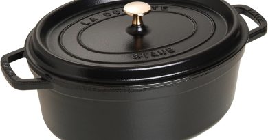 STAUB Cocotte en Fonte Émaillée avec Couvercle, Tous feux dont induction, 6 à 7 personnes, Ovale, 33 cm, 6,70 L, 8,2 kg, Noir Mat – Pourquoi ce produit mérite votre attention
