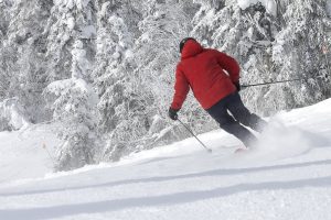 Stations de ski alpin au Québec : découvrez les meilleures destinations hivernales
