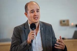 Québec solidaire souhaite diviser le projet de loi sur les syndicats en deux parties