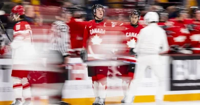 Gavin McKenna et le Canada écrasent le Danemark