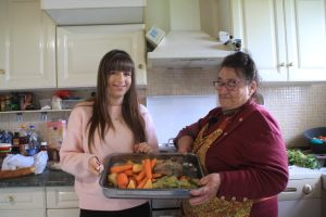 À 73 ans, Éliane cartonne sur les réseaux sociaux avec ses recettes maraîchines de Vendée !