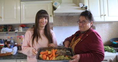 À 73 ans, Éliane cartonne sur les réseaux sociaux avec ses recettes maraîchines de Vendée !