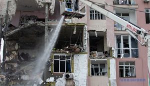 À Kyiv, le nombre de victimes de l'attaque russe est passé à 32, une personne a été tuée