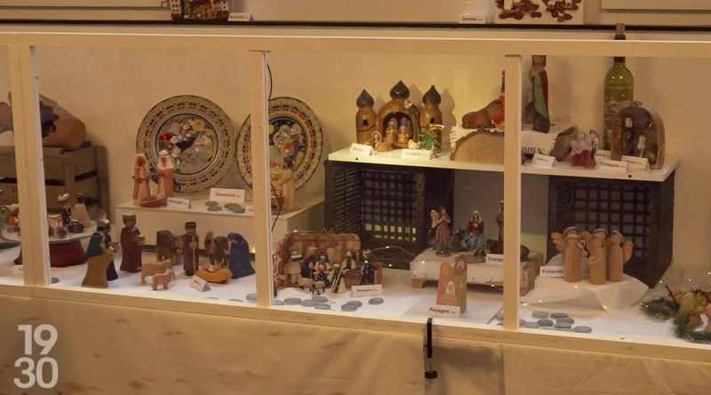 A Neuchâtel, 200 crèches venues du monde entier racontent la Nativité | RTS