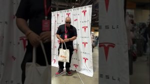 À comparer avec une éclipse solaire 👐🏾