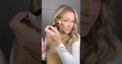 Adieu le blush des années 20 : astuces pour les peaux matures !