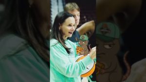 Affrontement Brandelo-Bueckers : Duel au sommet du basket féminin