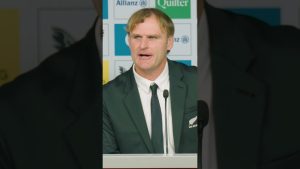 All Blacks : Robertson et Barrett analysent la défaite face à l'Angleterre