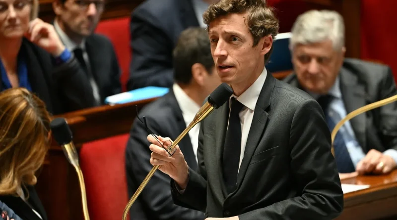 Atteintes à la laïcité à l'école : baisse de 10 % par rapport à la rentrée 2024, annonce le ministre