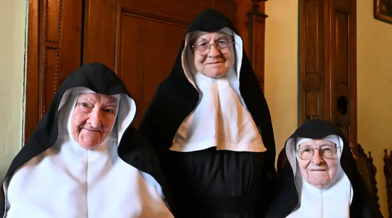 Autriche : les nonnes rebelles évadées de leur maison de retraite vont pouvoir rester au couvent mais devront abandonner leurs réseaux sociaux