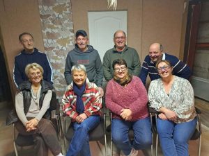 Avec "La dégringolade", les comédiens amateurs de ce village de la Sarthe sont attendus sur les planches