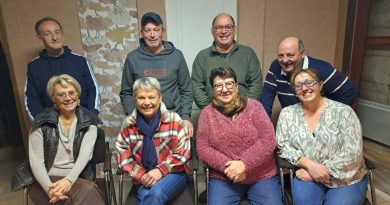 Avec "La dégringolade", les comédiens amateurs de ce village de la Sarthe sont attendus sur les planches
