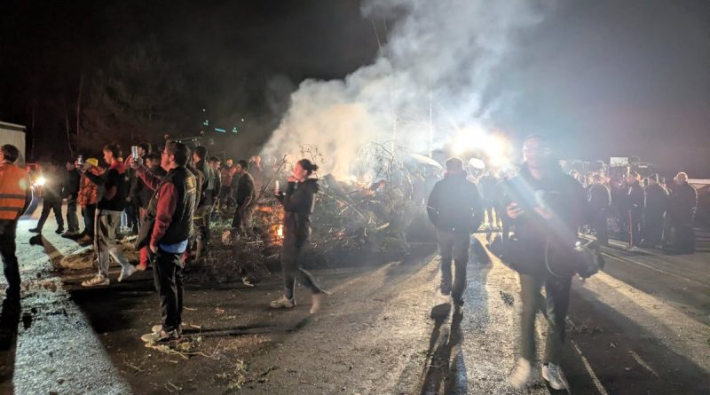 Blocage de l’autoroute A75 : une centaine d’agriculteurs rassemblés en Lozère