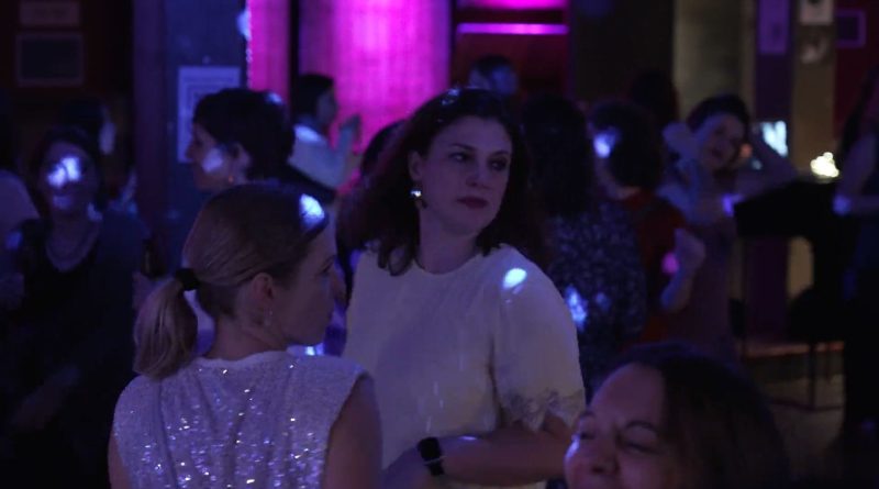 Booma Club : soirées entre femmes pour danser, se retrouver et se détendre - RTBF Actus