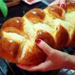 Brioches Tressées au Lait : Recette de Little Béné