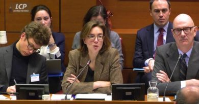 Budget 2026 : le gouvernement vise un compromis rapide selon LCP - Assemblée nationale