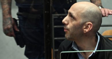 Cédric Jubillar condamné à verser des milliers d'euros aux parties civiles, dont ses enfants, la famille de Delphine et l'amant de sa femme