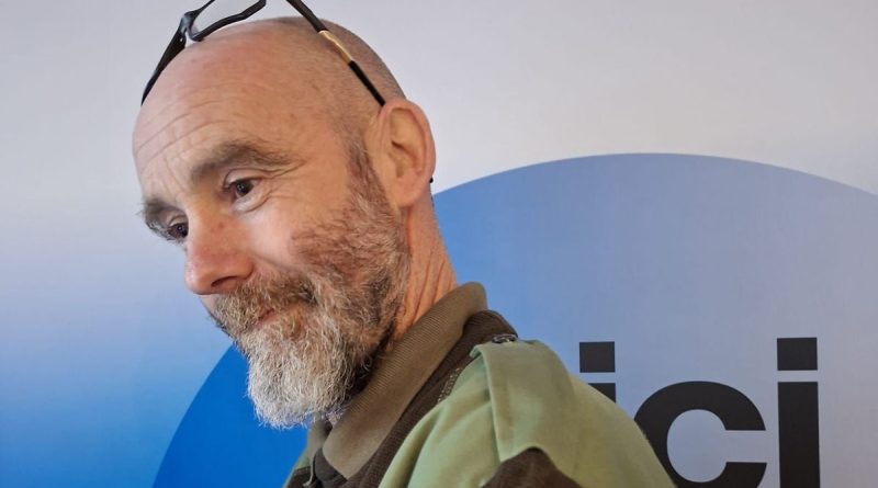 "Cela demande beaucoup de temps" : Anthony Loinard est lieutenant de louveterie à Louverné - ICI