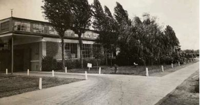 Cet employé de l'usine Bata reçoit pour Noël... une lettre de licenciement