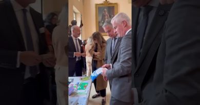 Collecte de Colis de Noël : Partageons la Magie ! 🎄