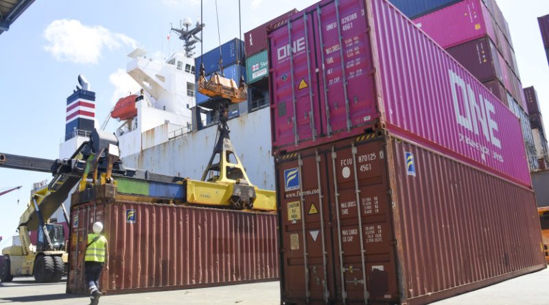 Commerce extérieur : en 2024, la Nouvelle-Calédonie a exporté deux fois moins qu’elle a importé