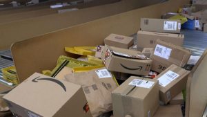 Commerce: une taxe de 3 euros imposée sur tous les petits colis importés dans l'UE à partir du 1er juillet 2026