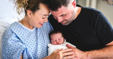 Congé de naissance : l'importance d'inciter les hommes à s'impliquer