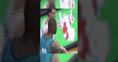 Conrad McRae propulse le tir d'Alain Digbeu dans l'espace ! 🚀🏀