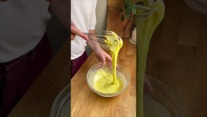 Crème au Citron Vert : Délicieuse à la cuillère ou en tarte