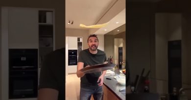 Découvrez la recette de crêpes de Cyril Lignac : un délice rapide ! Crêpes faciles et rapides : la recette de Cyril Lignac !