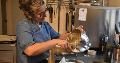 Dans le Perche, elle prépare des pâtisseries pour les personnes atteintes d’intolérance alimentaire