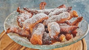 Découvrez la recette des Oreillettes de Maryse des Sorinières - ICI