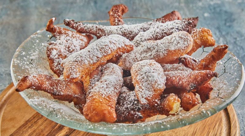 Découvrez la recette des Oreillettes de Maryse des Sorinières - ICI