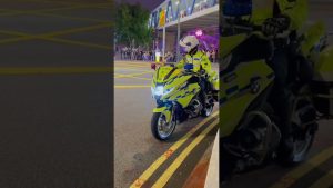 Découvrez les forces de l'ordre routier dans le monde