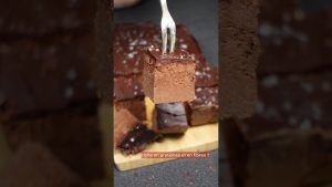 Découvrez l'ingrédient secret de ce FUDGE ! 😏🍫