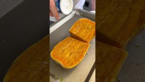 Délicieuse butternut rôtie au four en un clin d'œil