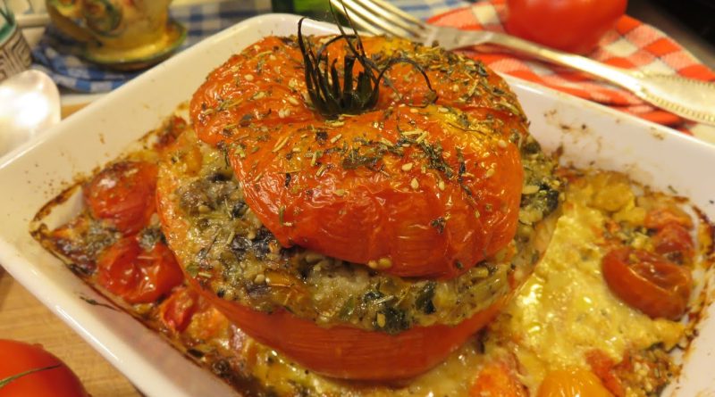 Délicieuses tomates farcies végétariennes aux légumes