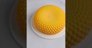 Délicieux entremets au citron et noisette