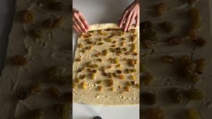 Délicieux pain aux raisins fait maison : recette facile !
