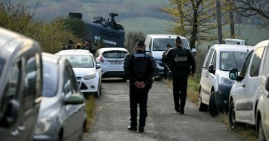 Dermatose: blocage d'axes routiers, le gouvernement maintient sa stratégie d'abattage