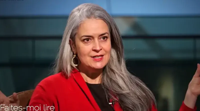 Elsa Vidal : "Des deux côtés de l'échiquier politique français, il y a une fascination pour la Russie"