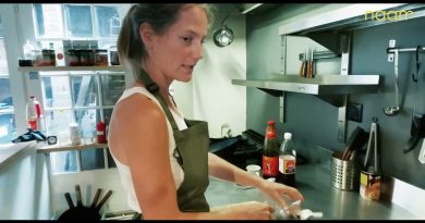 Gambas à l'ail du Naam : un délice de la street food thaï